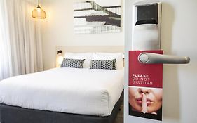 Nightcap At Finsbury Hotel